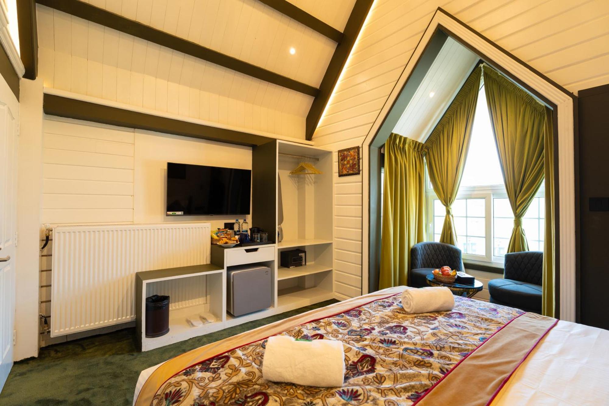 Green Rooms Resort Gulmarg Zewnętrze zdjęcie