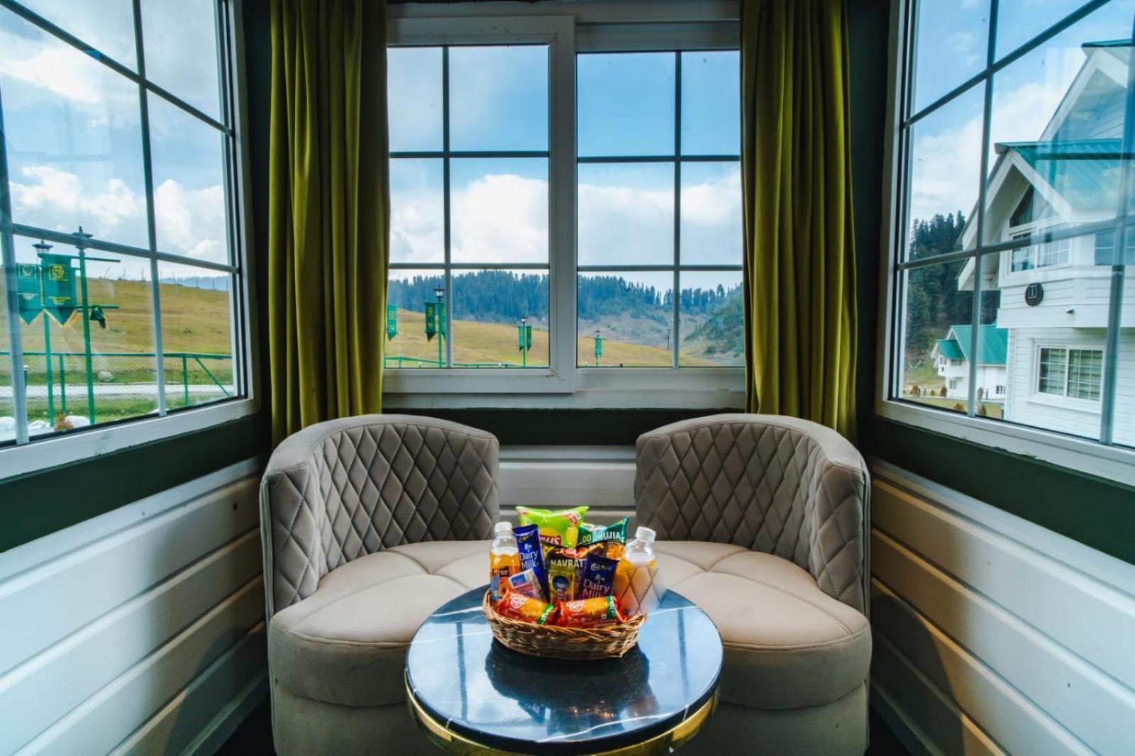 Green Rooms Resort Gulmarg Zewnętrze zdjęcie