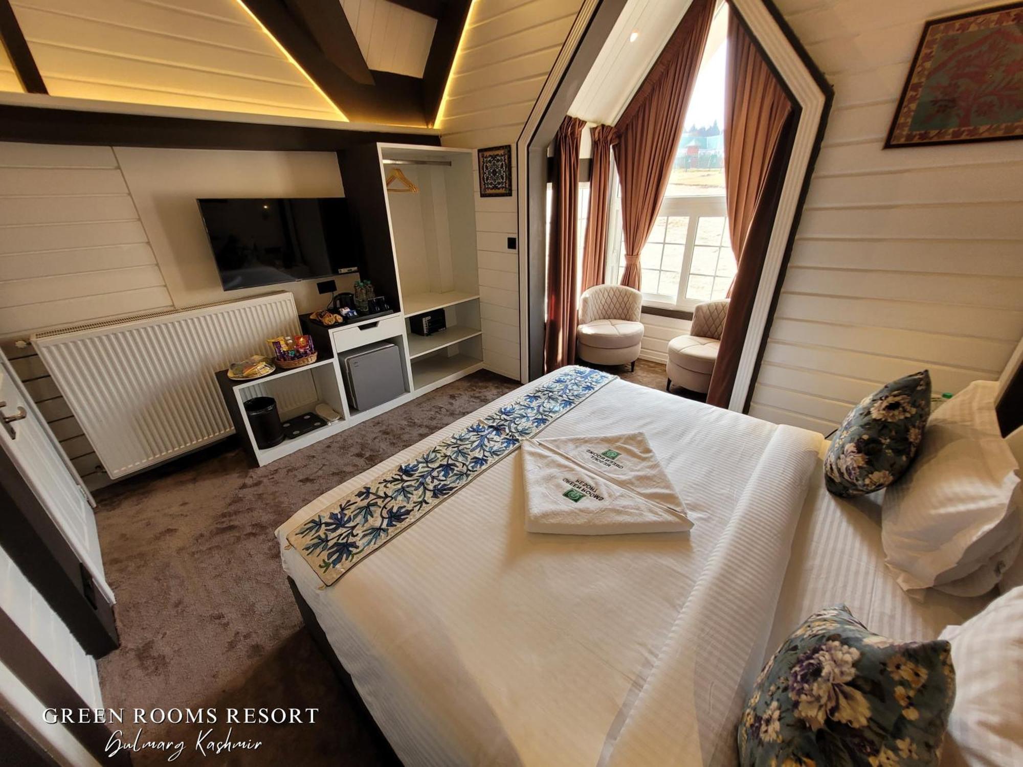 Green Rooms Resort Gulmarg Zewnętrze zdjęcie