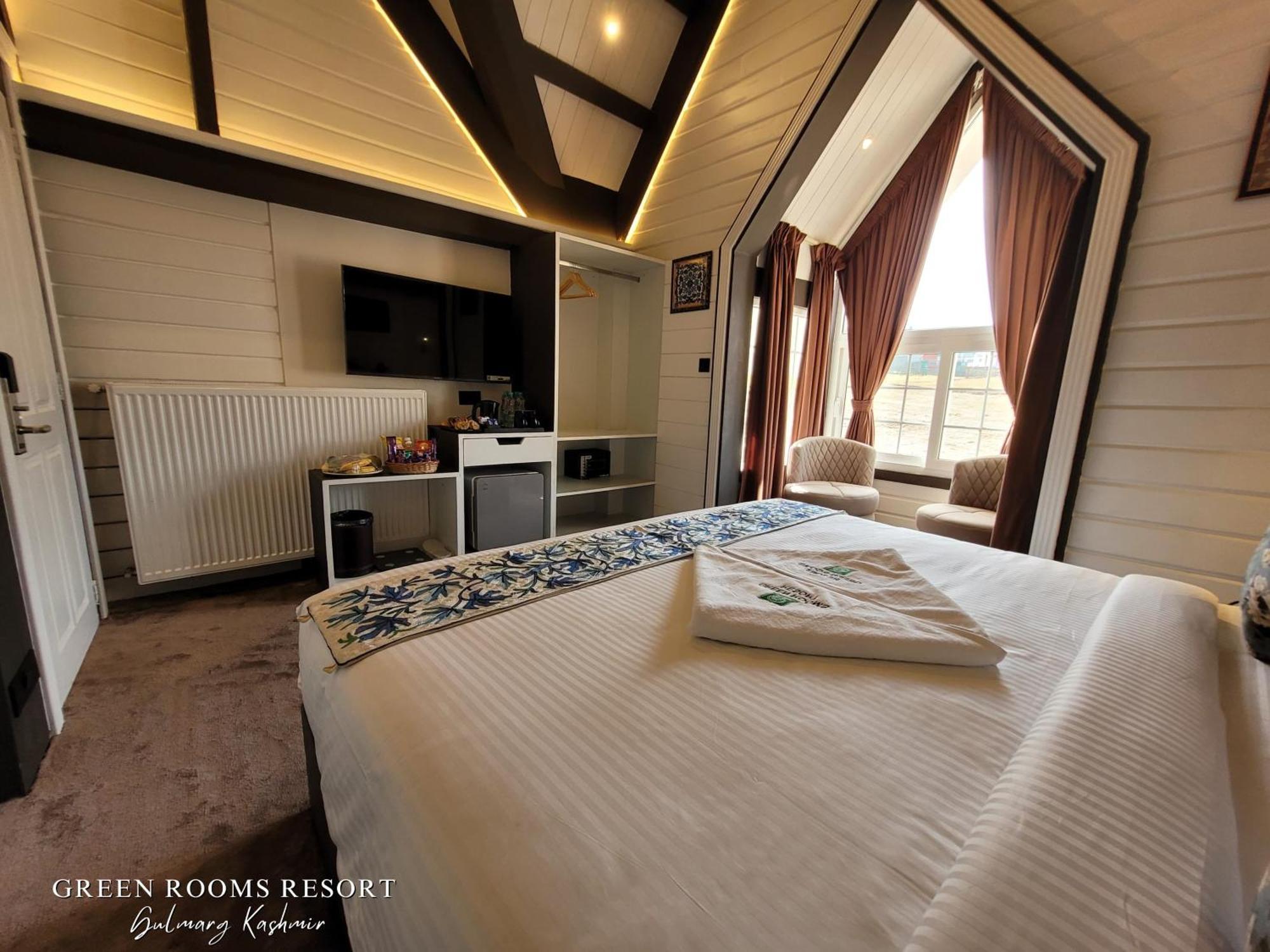Green Rooms Resort Gulmarg Zewnętrze zdjęcie