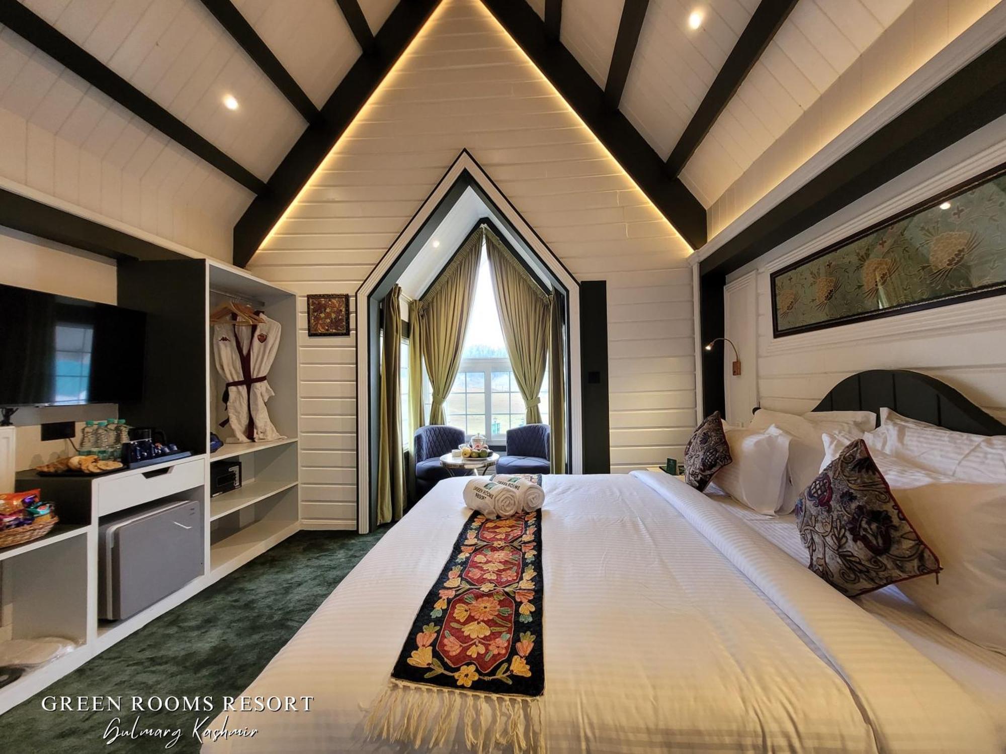 Green Rooms Resort Gulmarg Zewnętrze zdjęcie