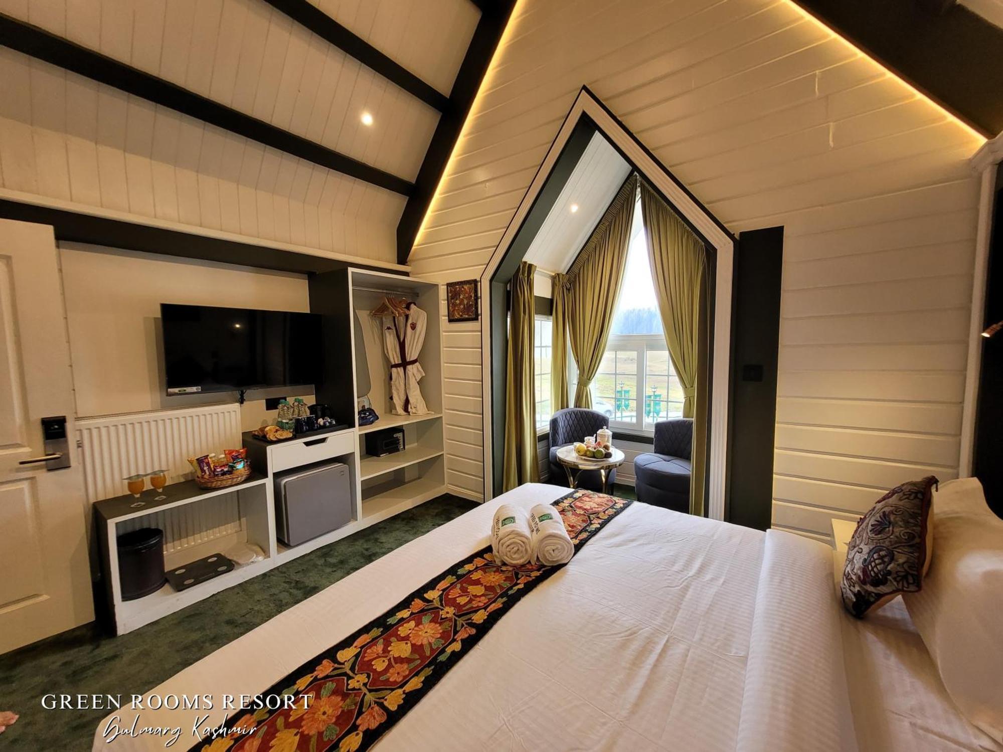 Green Rooms Resort Gulmarg Zewnętrze zdjęcie